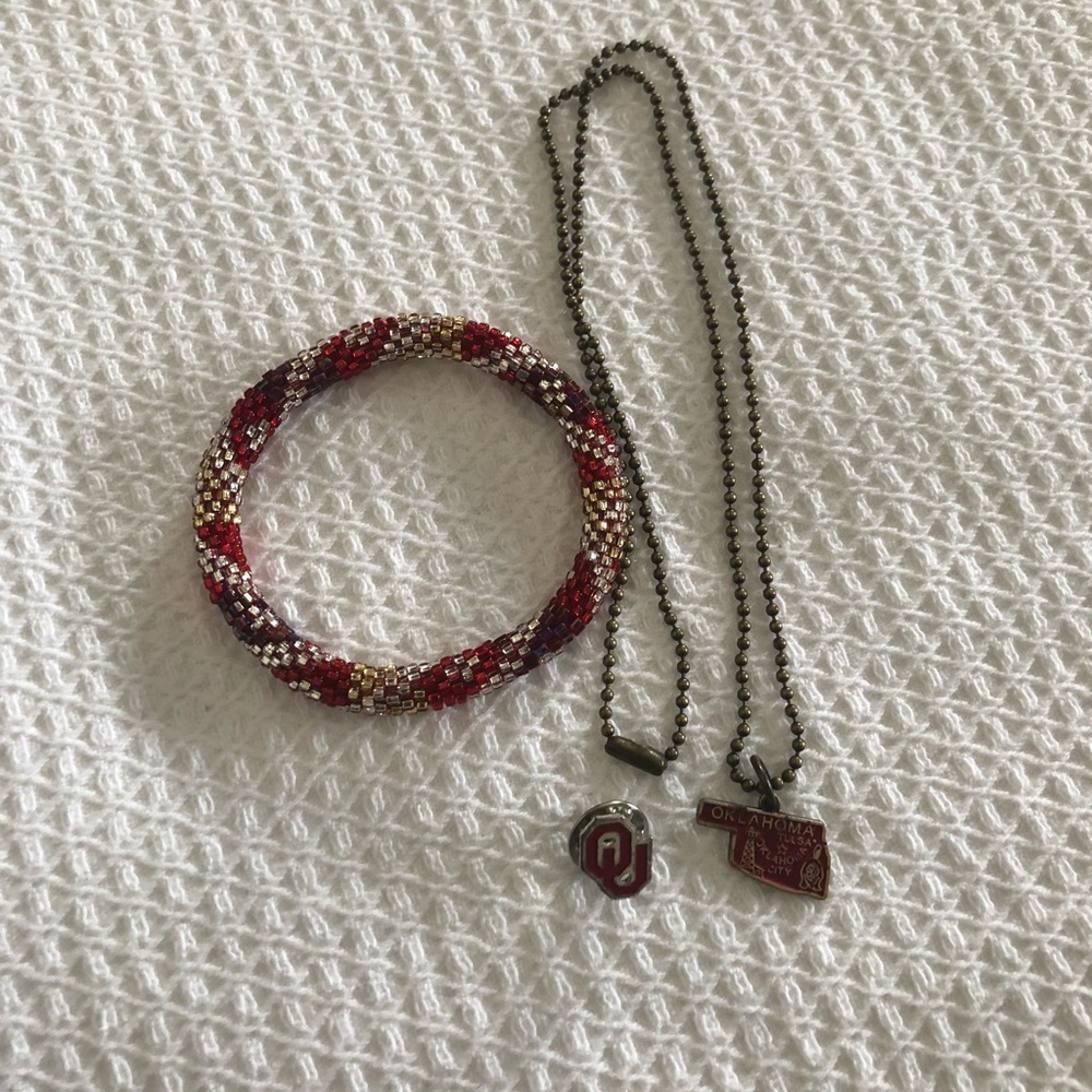 🌼$2🌼OU Jewelry Set